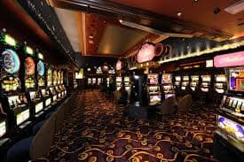 astonbet link Free Bet Blackjack live dealer table with split and double-down options highlighted